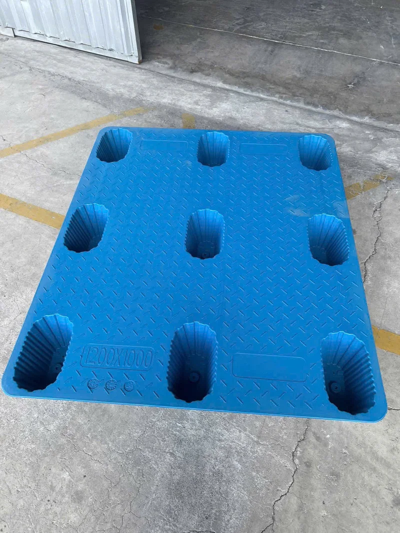 Pallet Chống Tràn Hóa Chất — Tiêu Chuẩn EPA & OSHA 3 Pallet Chống Tràn Hóa Chất Là Gì?